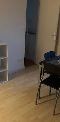 Location Appartement 1 pièce 18m² DOUAI 59500 - Photo 1