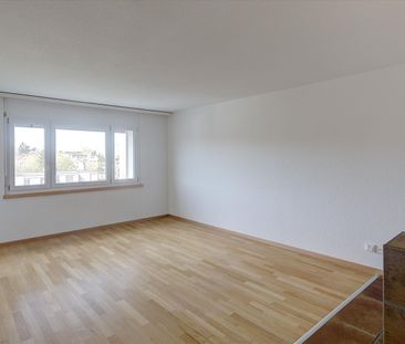 "3 Minuten zum Bahnhof Solothurn!" - Foto 2