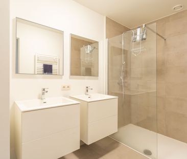 Ruim gelijkvloers appartement met tuin - Foto 3