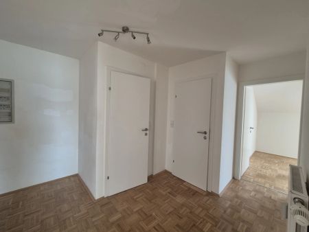 Gemütliche 4-Zimmer Dachgeschoßwohnung im Zentrum Leoben - 3er WG tauglich! - Photo 5