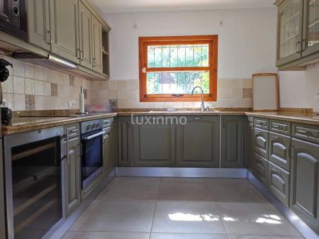 Wonderful villa with swimming pool and views for rent in Jávea - Photo 5