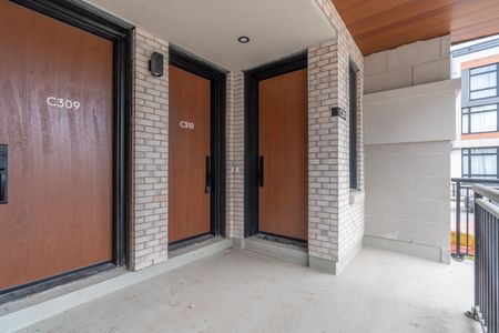 For Lease - 6 Red Squirrel Lane Unit# C-311, Richmond Hill, Ontario - Photo 2