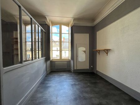 Location appartement 1 pièce, 35.00m², Château-Gontier-sur-Mayenne - Photo 5
