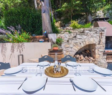 Maison à louer Aix-En-Provence - Village, Provence, France4 611 EUR... - Photo 1