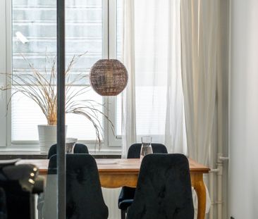 Mieszkanie w stylu loftowym w centrum Warszawy - Zdjęcie 1