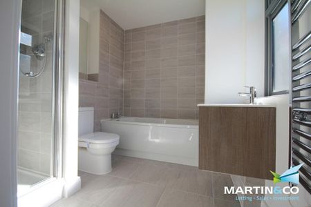 2 bedroom apartment to rent - Photo 4