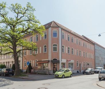 Großzügige, modernisierte 2-Zimmer-Wohnung - Foto 1