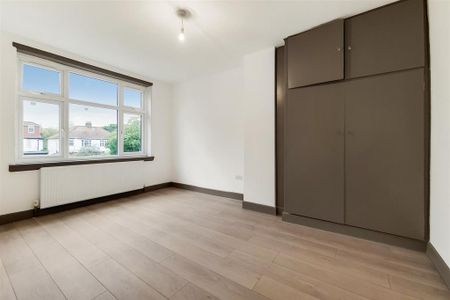 3 bedroom semi-detached house to rent - Photo 5