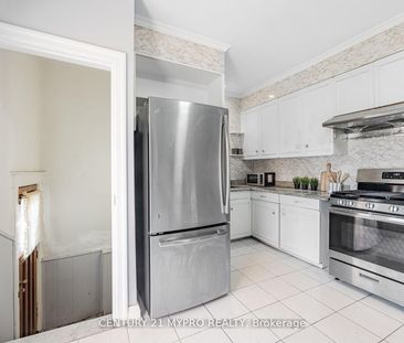 For Lease - 1943 Dufferin Street, Toronto, Ontario - Photo 6