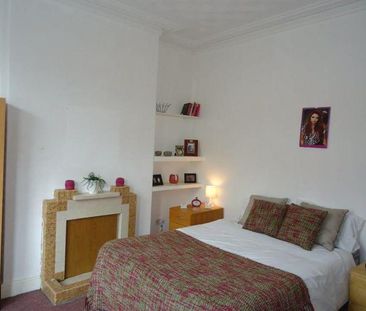 5 bedroom terraced house to rent - Photo 2
