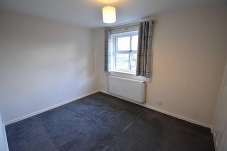 2 bedroom semi-detached house to rent - Photo 4