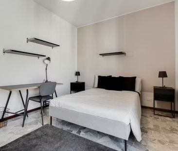 Piazza Geremia Bonomelli, Milan, Lombardy 20139 - Foto 4