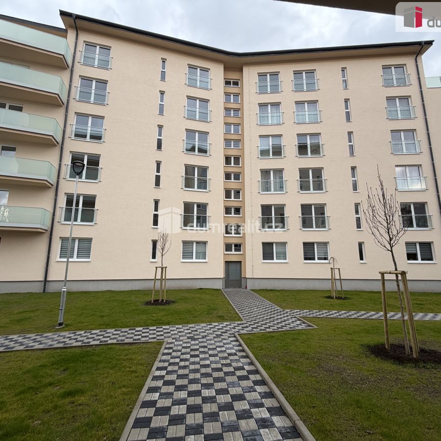 Pronájem bytu 2+kk 48 m² - Fotografie 1