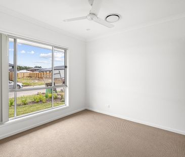 Brand New Four Bedroom Home - High Ceilings & Ducted A/C - Photo 6