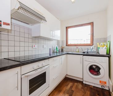 2219L - Timber Bush, Edinburgh, EH6 6QR - Photo 2