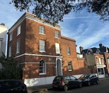 St Davids Hill, Exeter, EX4 - Photo 1