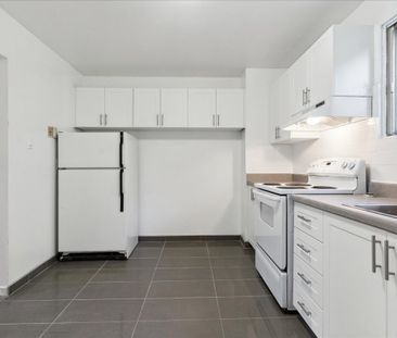 1560 Bloor Street East Townhomes - Townhouse (3 bedroom) - Photo 4