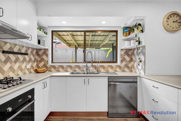 20 Clivia Crescent,DAISY HILL - Photo 1