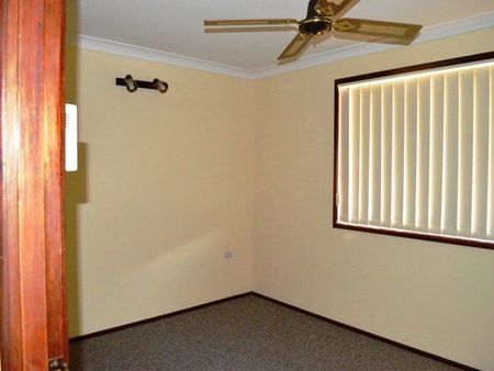Brick Home in Quiet Cambooya - Photo 5