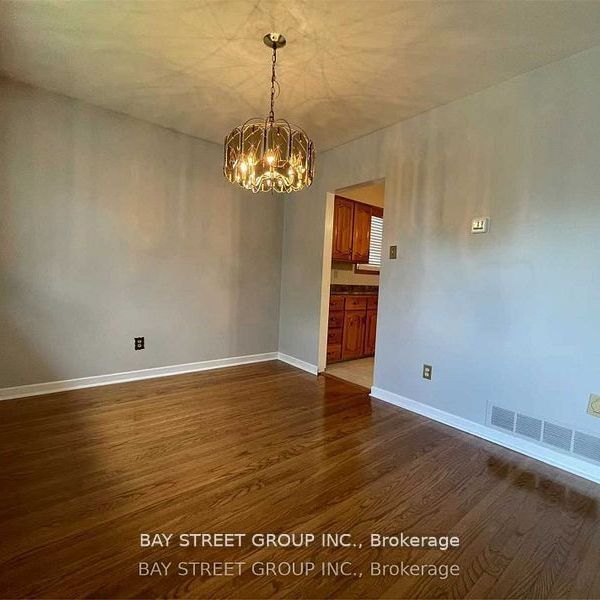 For Lease - 632 Ardleigh Crescent, Burlington, Ontario - Photo 1