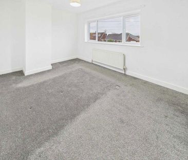 2 bedroom semi-detached house to rent - Photo 5