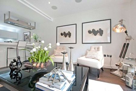 This three bedroom apartment is available on a furnished or unfurnished basis in the brand new development that is Moore House situated in The Grosvenor Waterside - Photo 2