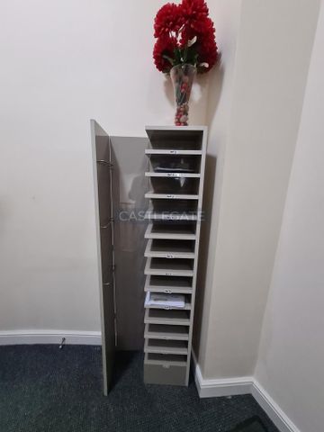 1 bedroom triplex to rent - Photo 5