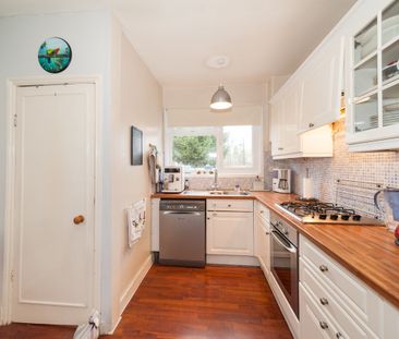 2 Bed Maisonette, Springbank Road, SE13 - Photo 3