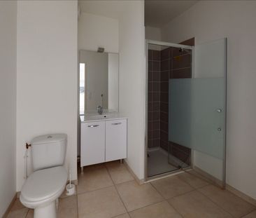 Location Appartement 2 pièces 43m² - Photo 4