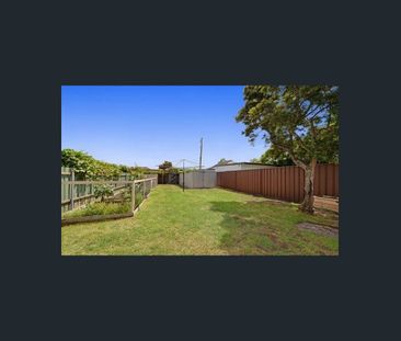 3 bedroom house with large backyard - Photo 4