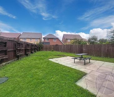 4 bedroom detached house to rent - Photo 4