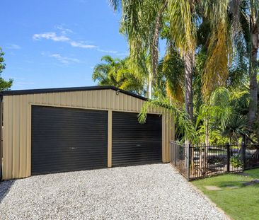 Spacious Family Living in the Heart of Condon - Photo 3