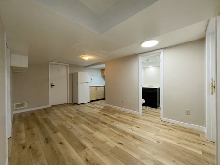 95 College Ave W, Guelph - Photo 2