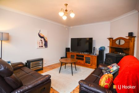 FAMILY SIZED HOME AND YARD - Photo 3