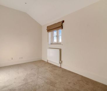 3 bedroom apartment to rent - Photo 6