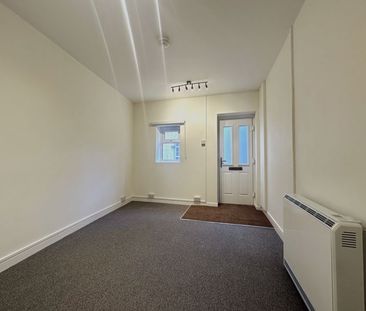 John Street, Stroud - Photo 1