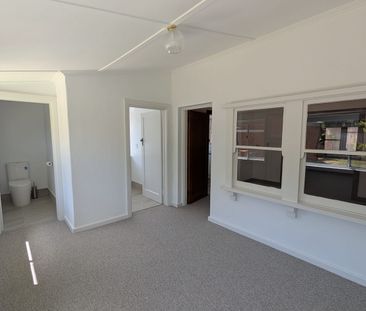 CENTRAL, PRIME POSITION - Photo 6