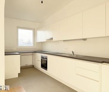 Neuwertige 3-Zimmer DG-Wohnung mit Klimaanlage in 1050 Wien - Foto 1