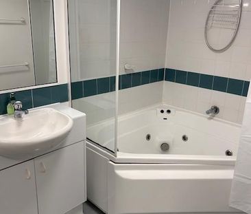 104/74 Northbourne Avenue, Braddon ACT 2612 - Apartment For Rent | ... - Photo 5