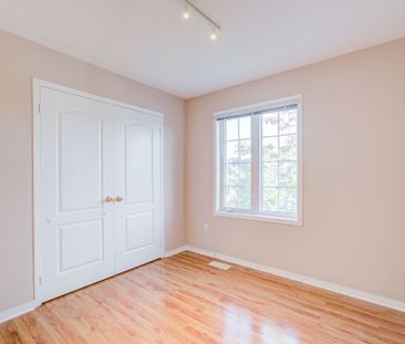 For Lease - 496 The Bridle Walk, Markham, Ontario - Photo 2