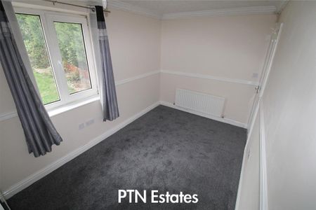 3 bedroom terraced house to rent - Photo 2
