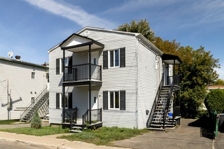 30 Rue Brazeau, J7E 3P4, Sainte-Thérèse - Photo 2