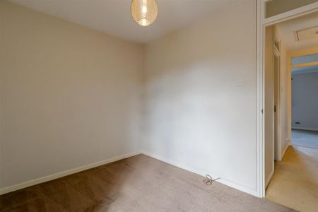 4 bedroom detached house to rent - Photo 5