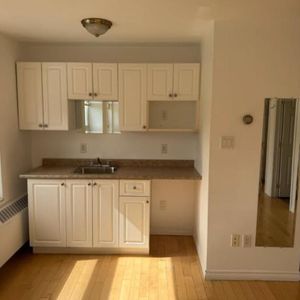 Logement 3 ½ tout inclus à louer – Black Lake (Thetford Mines) - Photo 2