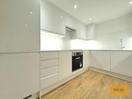 2 bedroom flat to rent - Photo 3