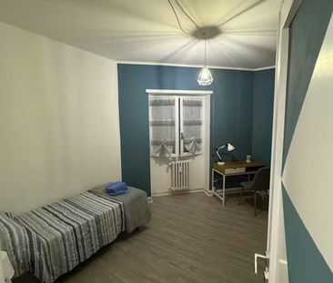 Via Ponzio Cominio, Rome, Lazio 00175 - Foto 3