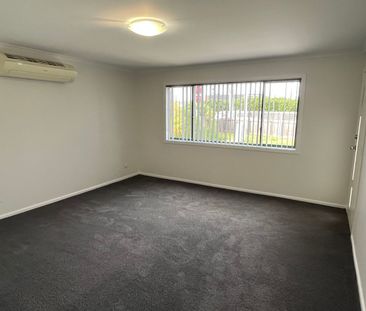Convenient Location - Photo 2