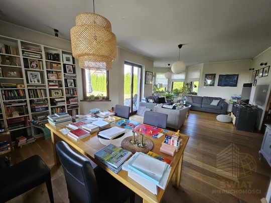 Dom wolnostojący w doskonałej lokalizacji - Фото 1