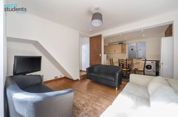 3 bedroom terraced house to rent - Photo 1