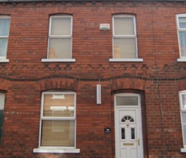 Queen Victoria Street, South Bank - P1438 - Photo 4